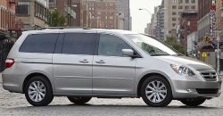 Honda Odyssey 2010 front view