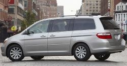 Honda Odyssey 2010 rear view