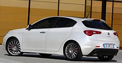 Alfa Romeo Giulietta 2015 rear view