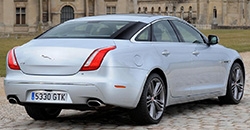 Jaguar XJ 2013 rear view