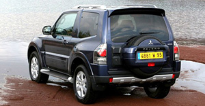 Mitsubishi Pajero SWB 2010 - Exterior