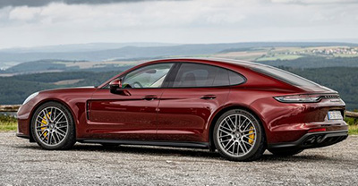 Porsche Panamera 2022 rear view