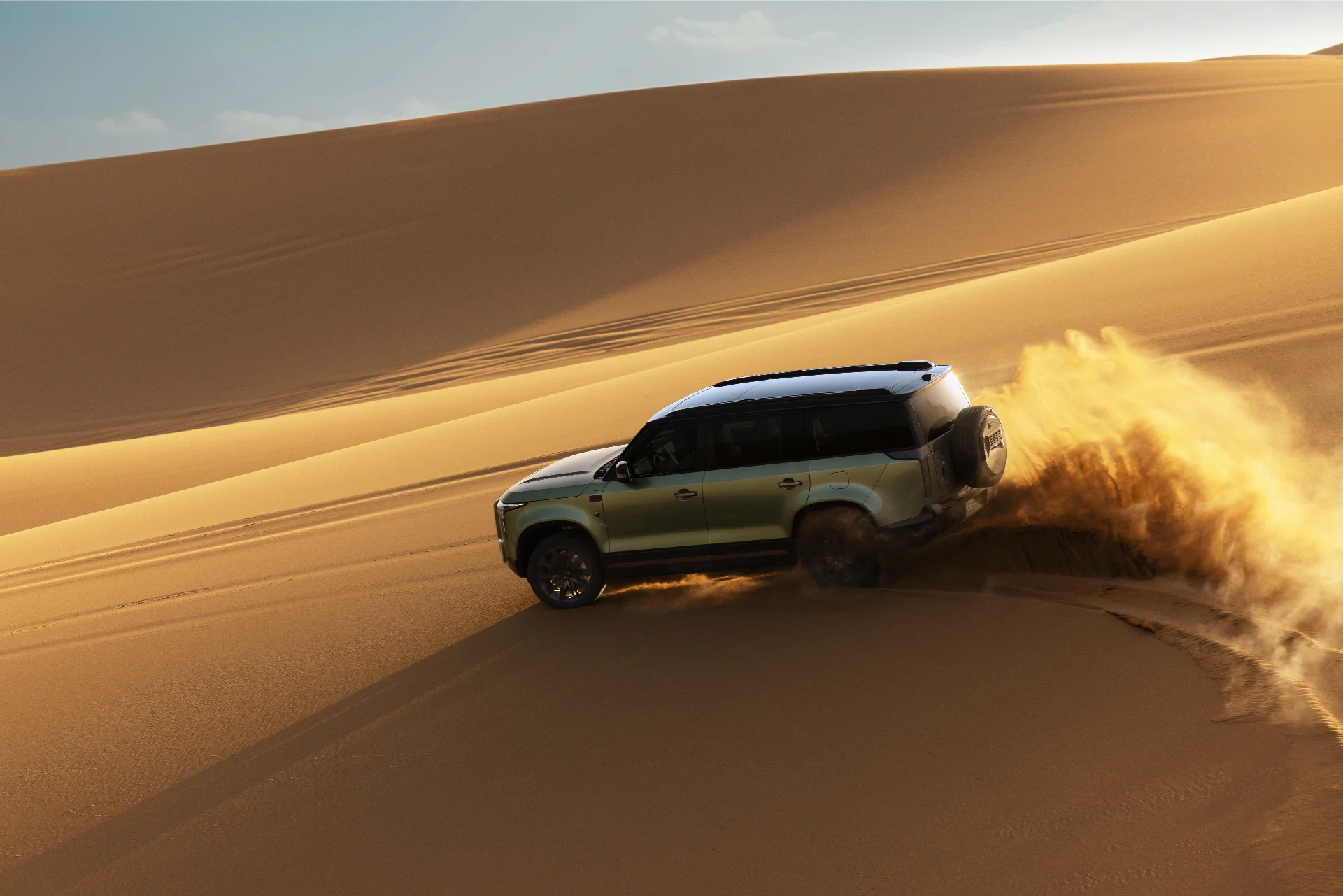 ROX Adamas 2026 - Exterior