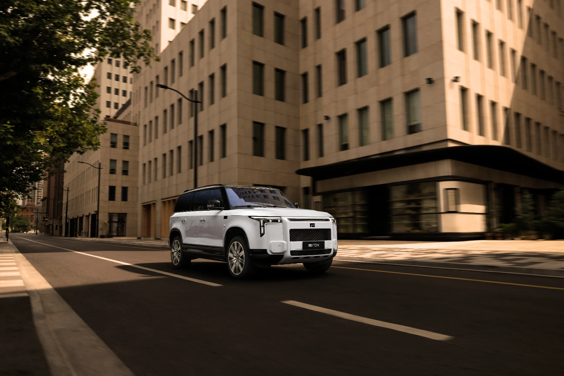 ROX Adamas 2026 - Exterior