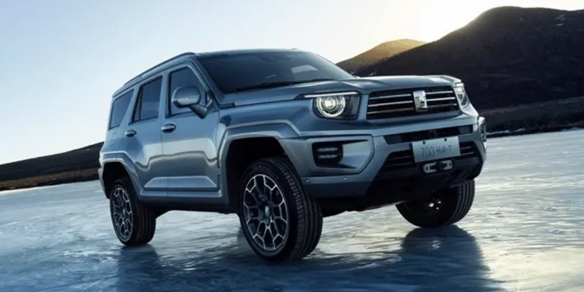 Tank 700 2026 - Exterior