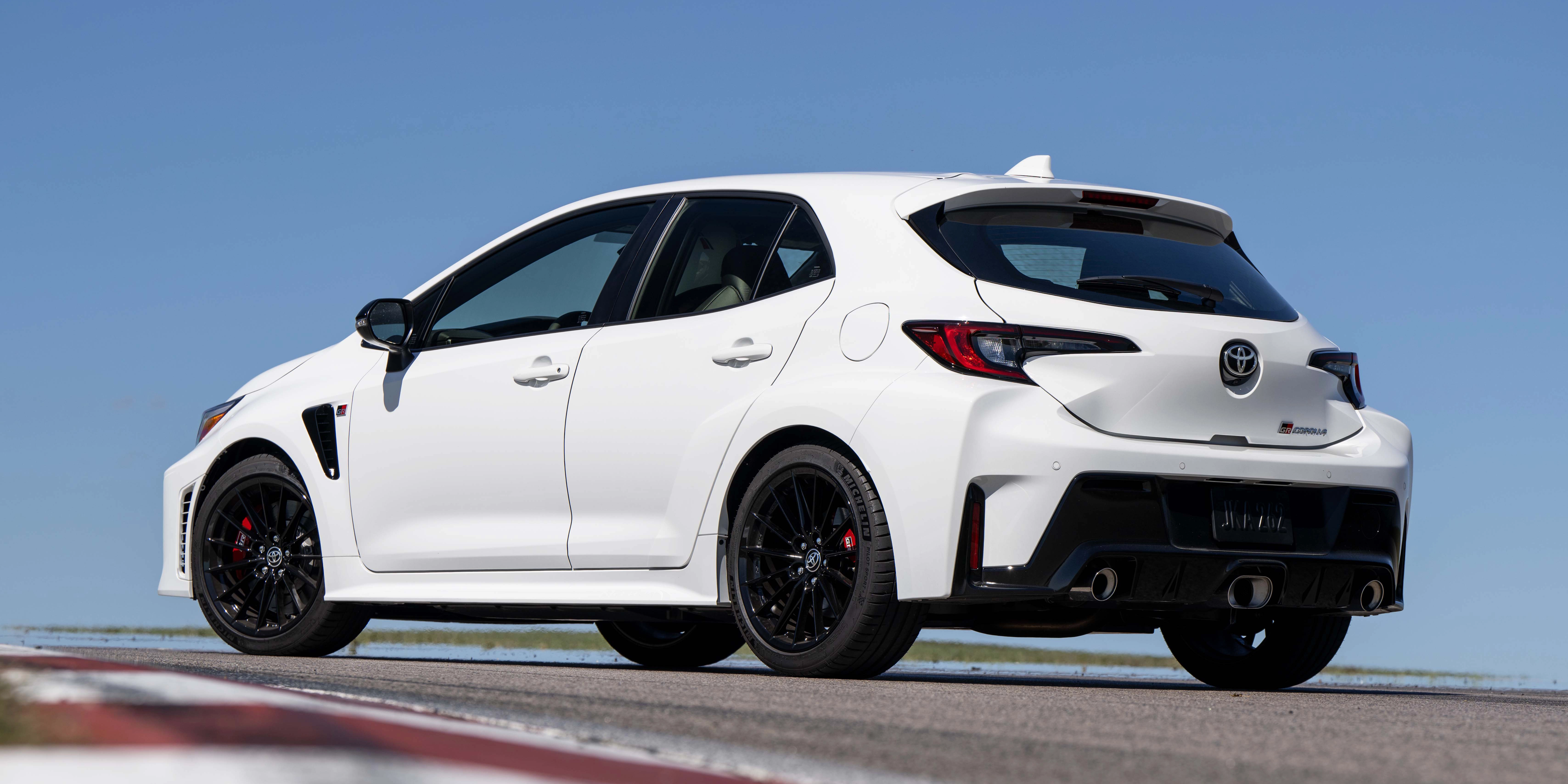 Toyota GR Corolla 2026 - Exterior