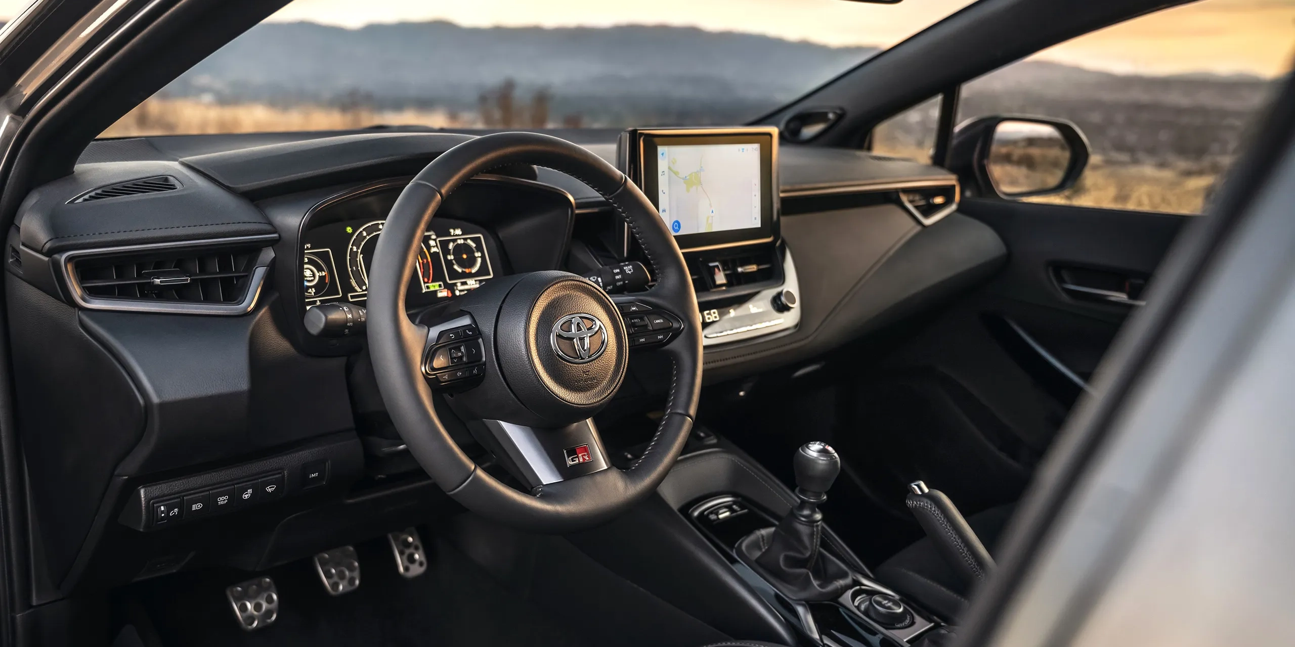 Toyota GR Corolla 2026 - Interior