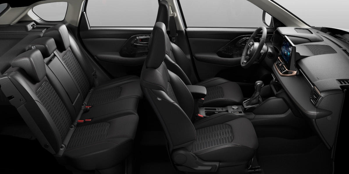 Suzuki Across 2026 - Interior