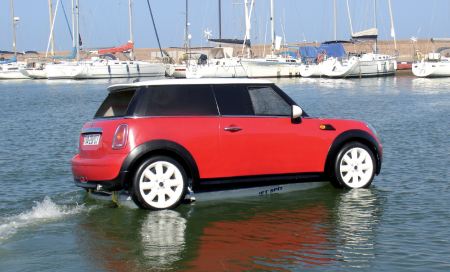 mini-in-water-2.jpg