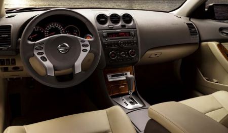 nissan-altima-dubai-7.jpg
