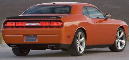 2009-dodge-challenger-srt-8-4.jpg