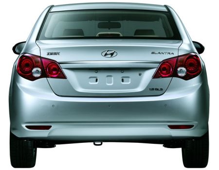 2009-hyundai-elantra-2.jpg