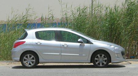 peugeot-308-dubai-3.jpg