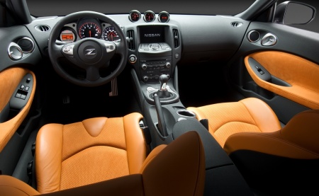 2009_370z_interior