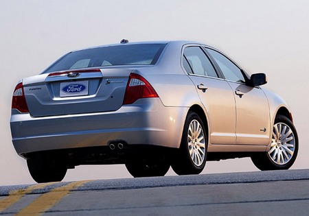 2010-ford-fusion-image7