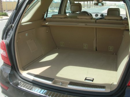 mercedes-benz-ml63-amg-dubai-10