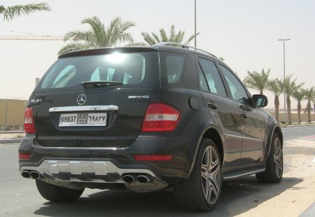 mercedes-benz-ml63-amg-dubai-5