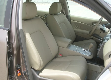 nissan-murano-2009-dubai-frontseat