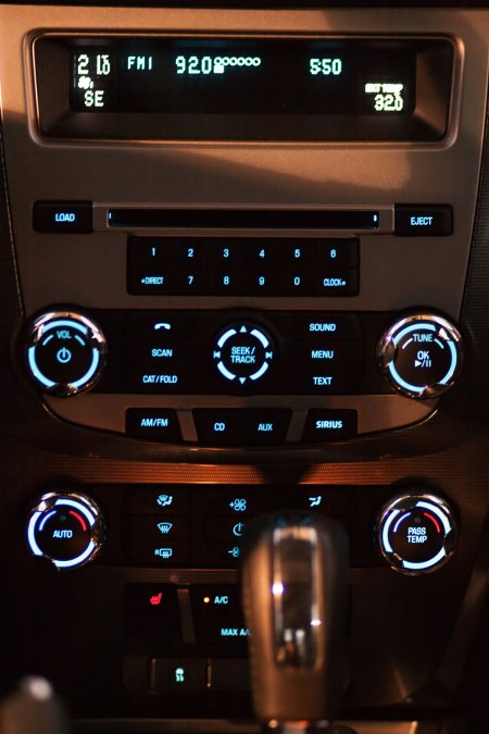 ford-fusion-center-console