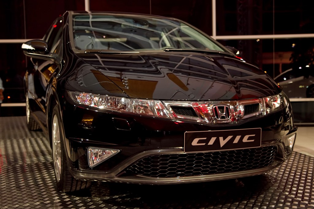 Honda Civic Type-R, Civic 5-door & Accord Crosstour in Dubai