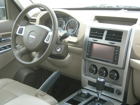 jeep-cherokee-dubai-5