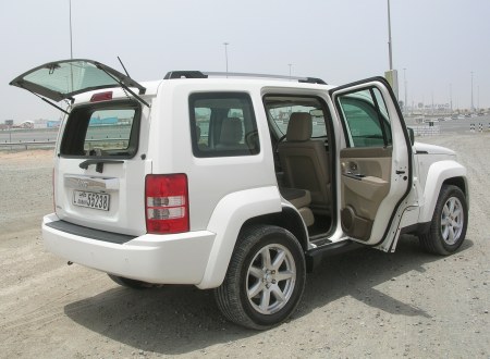 jeep-cherokee-dubai-9