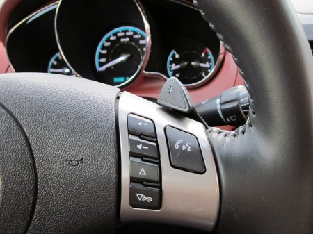 2010-chevrolet-malibu-stereo-11