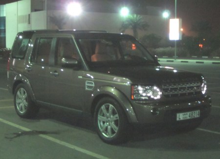 2010-land-rover-lr4-1