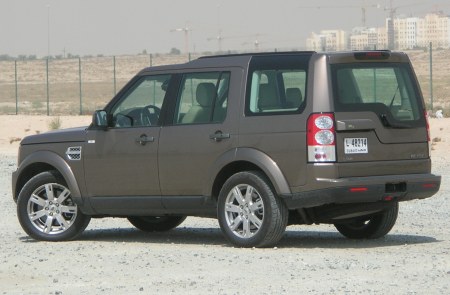 2010-land-rover-lr4-4
