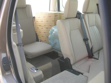 2010-land-rover-lr4-8