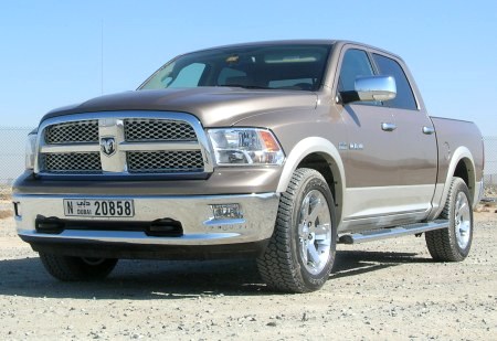 2010-dodge-ram-laramie-2