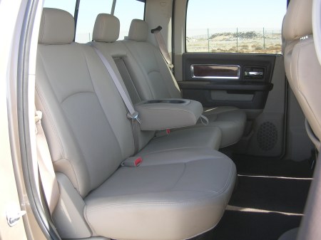 2010-dodge-ram-laramie-9