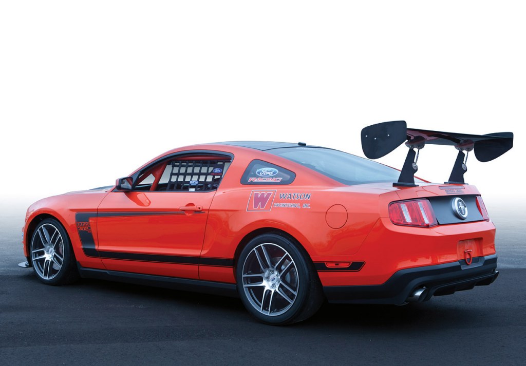 Ford Racing reveals Mustang 302S and Cobra Jet race cars DriveArabia