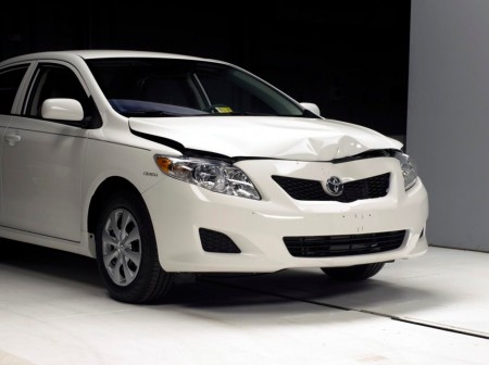 IIHS Crash Test - 2010 Toyota Corolla vs 2010 Toyota RAV4