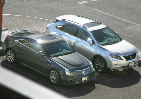 cadillac-lexus-dubai