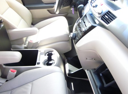 2011-honda-odyssey-11