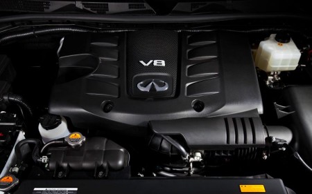 2011-infiniti-qx56-engine