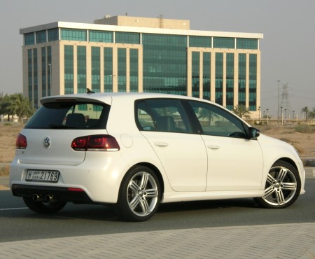 vw-golf-r-dubai-3