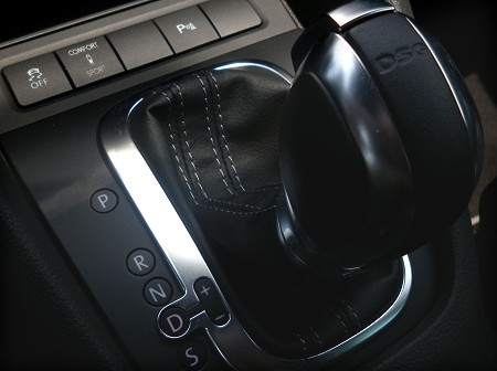 2011-vw-golf-r-dcc-dubai-7