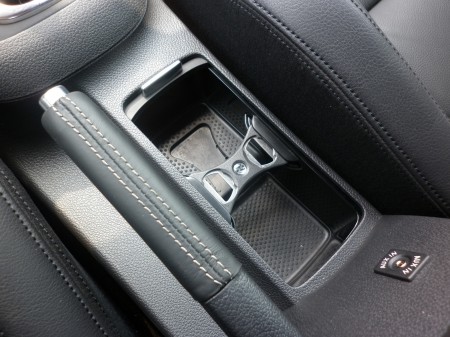 2011-vw-golf-r-dcc-dubai-9