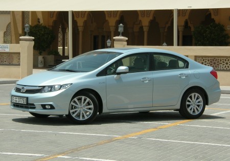 2012-honda-civic-dubai-2