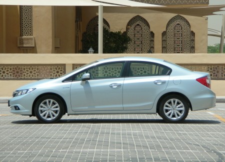 2012-honda-civic-dubai-9