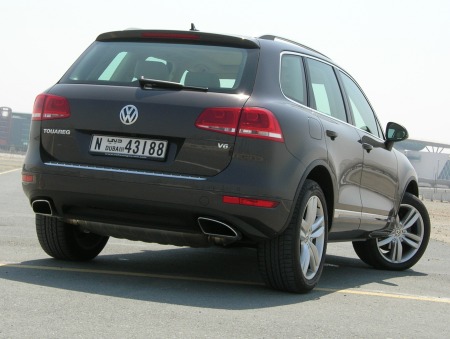 2011-vw-touareg-dubai-6