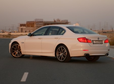 2011-bmw-550i-3