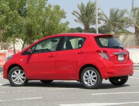 toyota-yaris-2012-2
