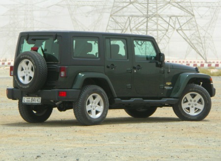 2012-jeep-wrangler-dubai-2