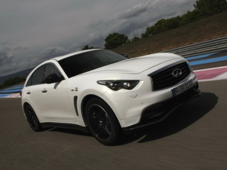 infiniti-fx-vettel