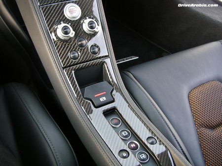 2012-McLaren-MP4-12C-25