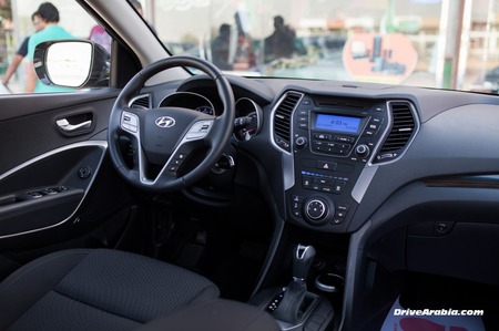 Crossover-2013-Toyota-RAV4-VW-Tiguan-Honda-CR-V-Hyundai-Santa-Fe-22