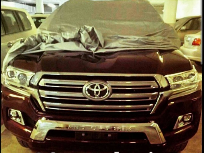 2016 Toyota Land Cruiser leaked in Dubai dealership